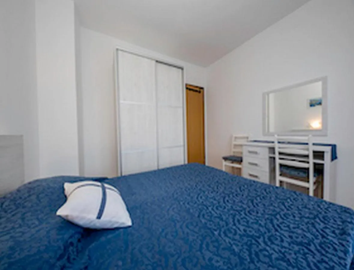 Guest house Apartments & Rooms Green Bay Rab Town