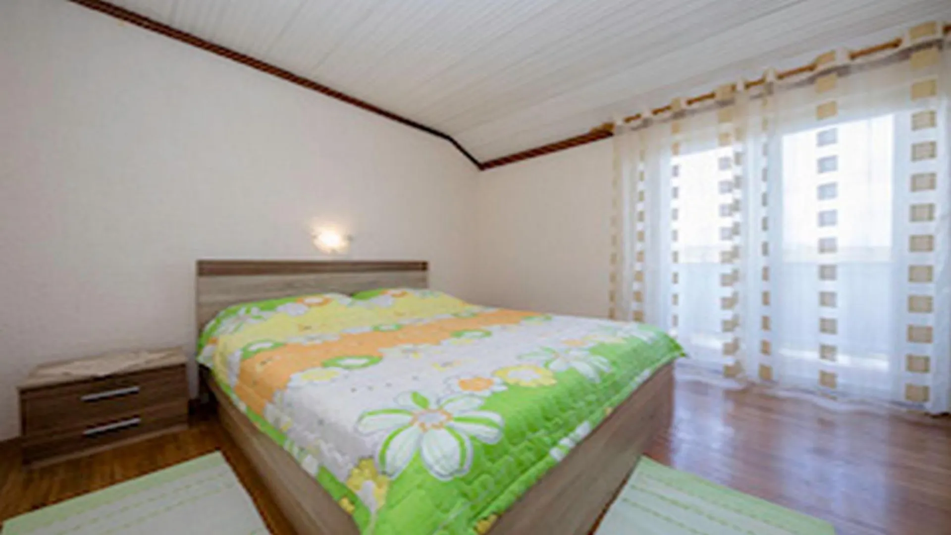 Apartments & Rooms Green Bay Rab Town Guest house