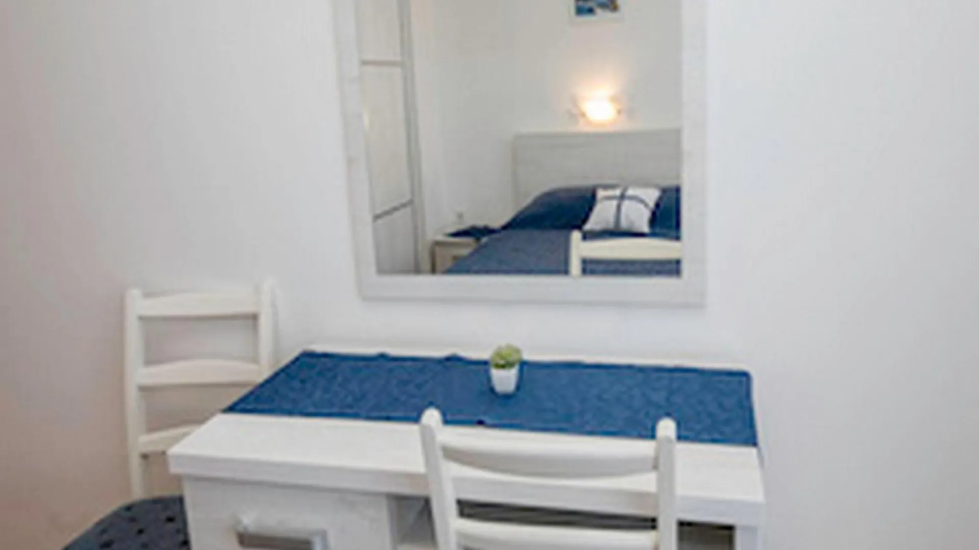 Apartments & Rooms Green Bay Rab Town Guest house