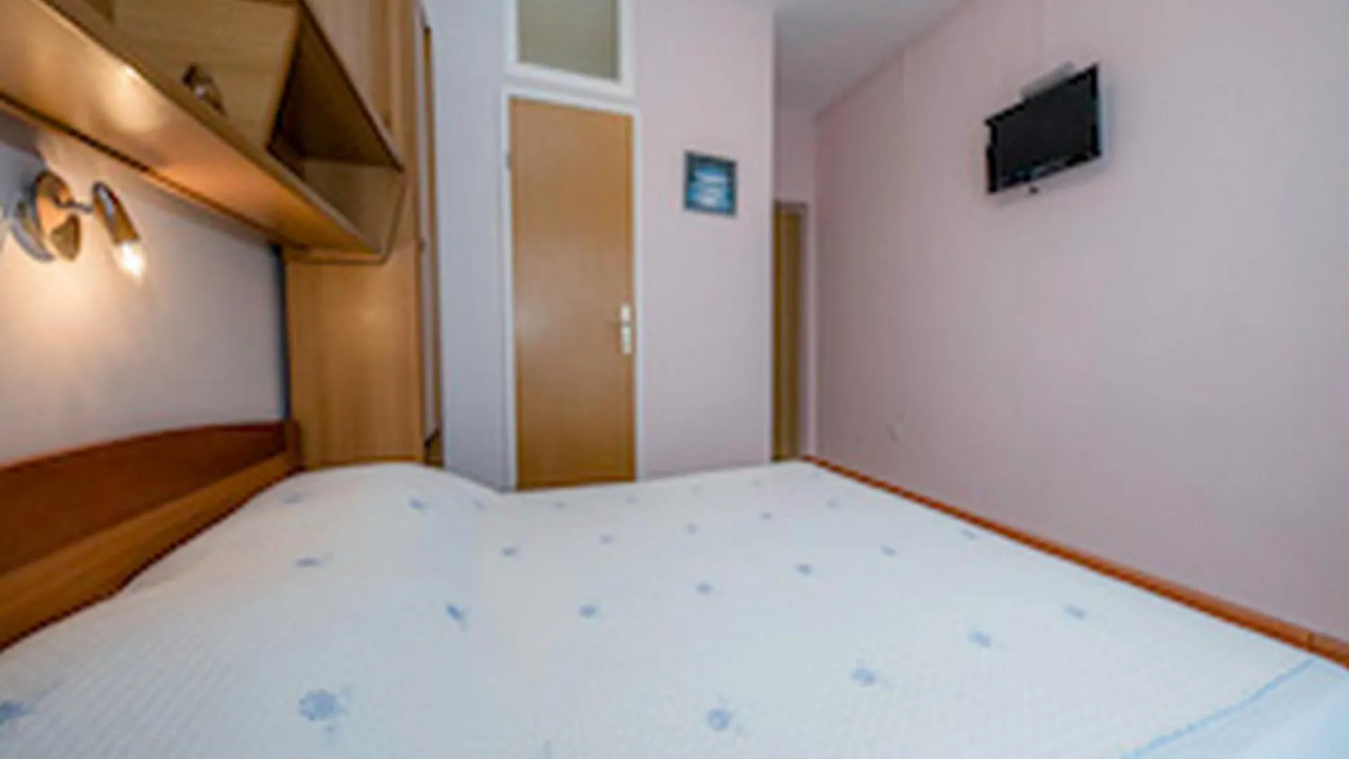 Apartments & Rooms Green Bay Rab Town Croatia